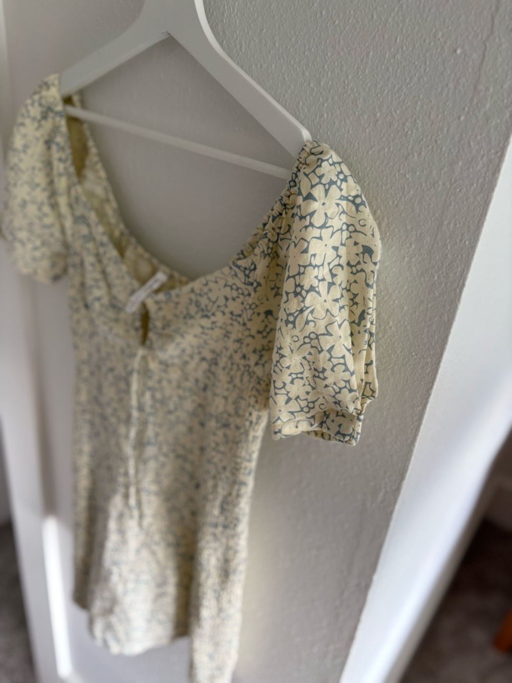 RVCA Pale Yellow Floral Tie-Front Mini Dress - Picture 6 of 11